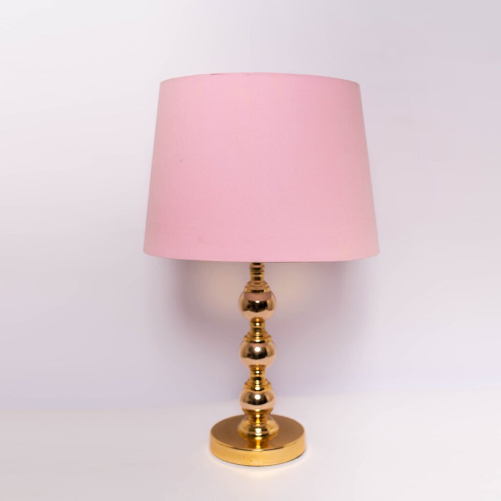 أباجورة ساسي ذهبي × وردي بإضاءة واحدة