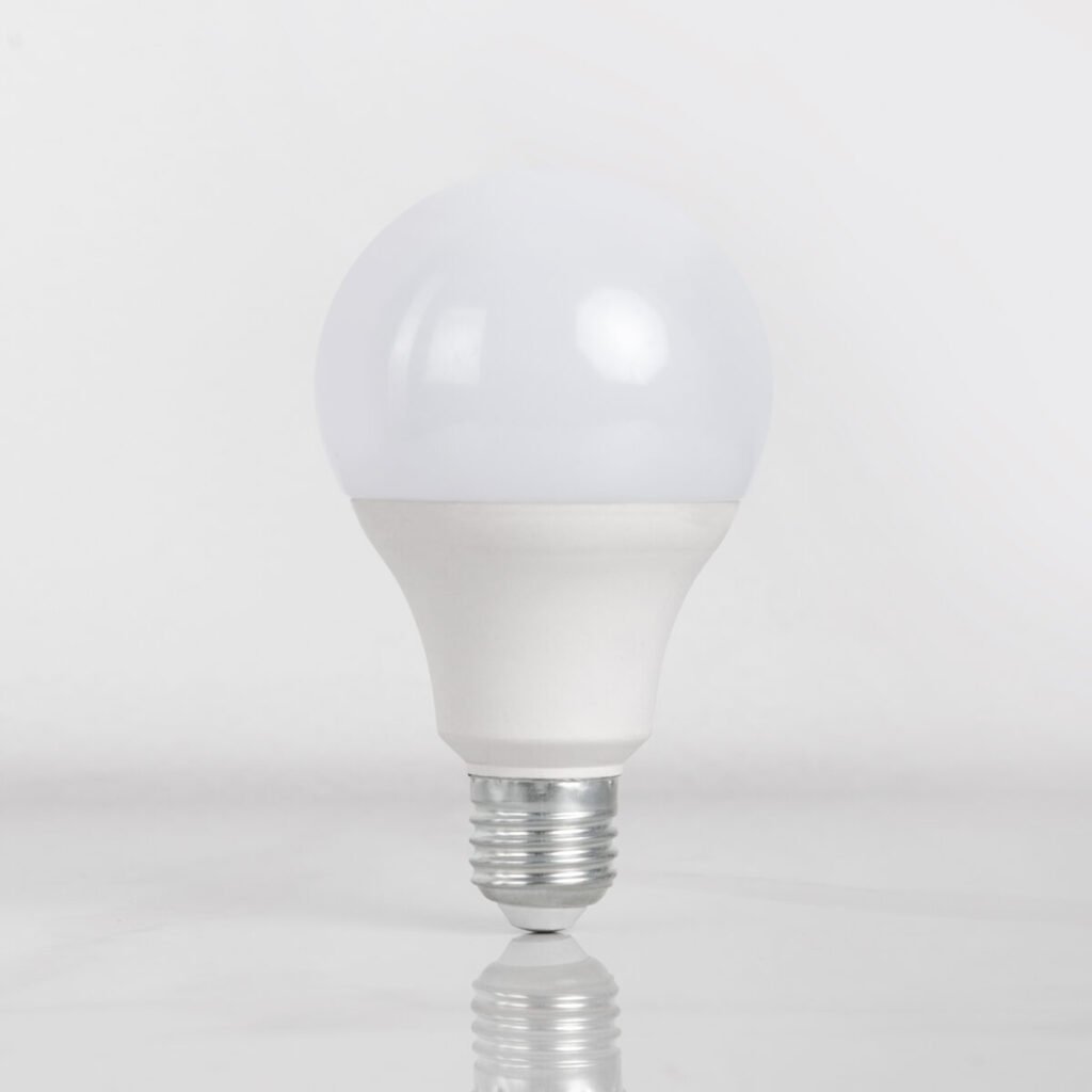 18W E27 LED White Light Bulb