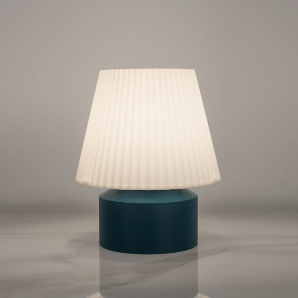 أباجورة نوستالجيا بترولي بإضاءة واحدة