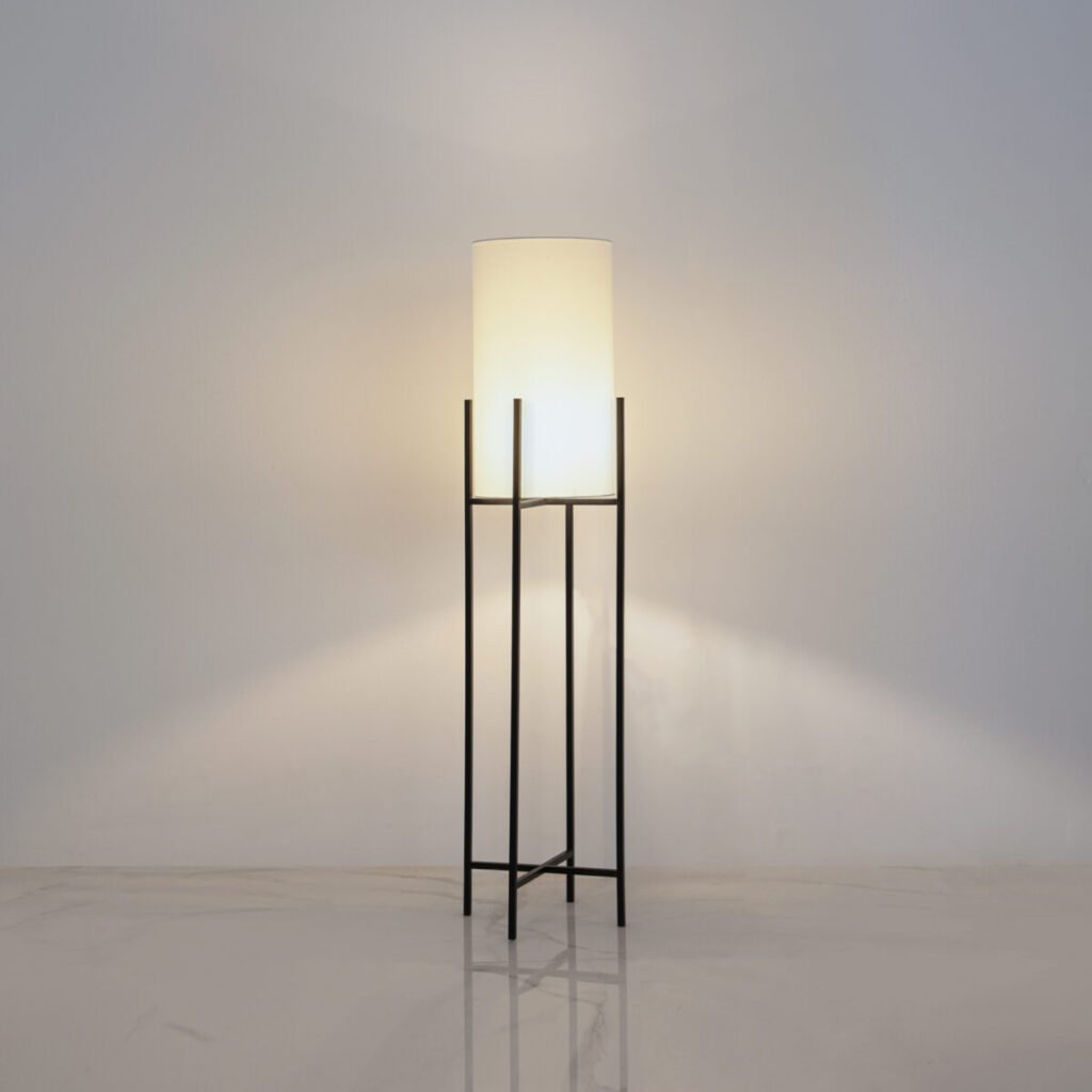 لمبادير Wlom 1 Light أسود × أبيض